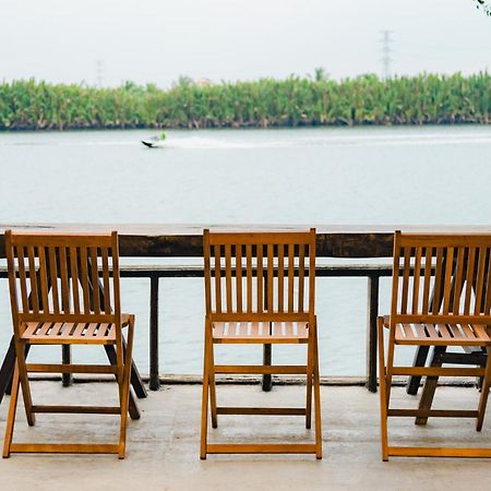 Banyan Tree Hostel Kampot Exterior photo