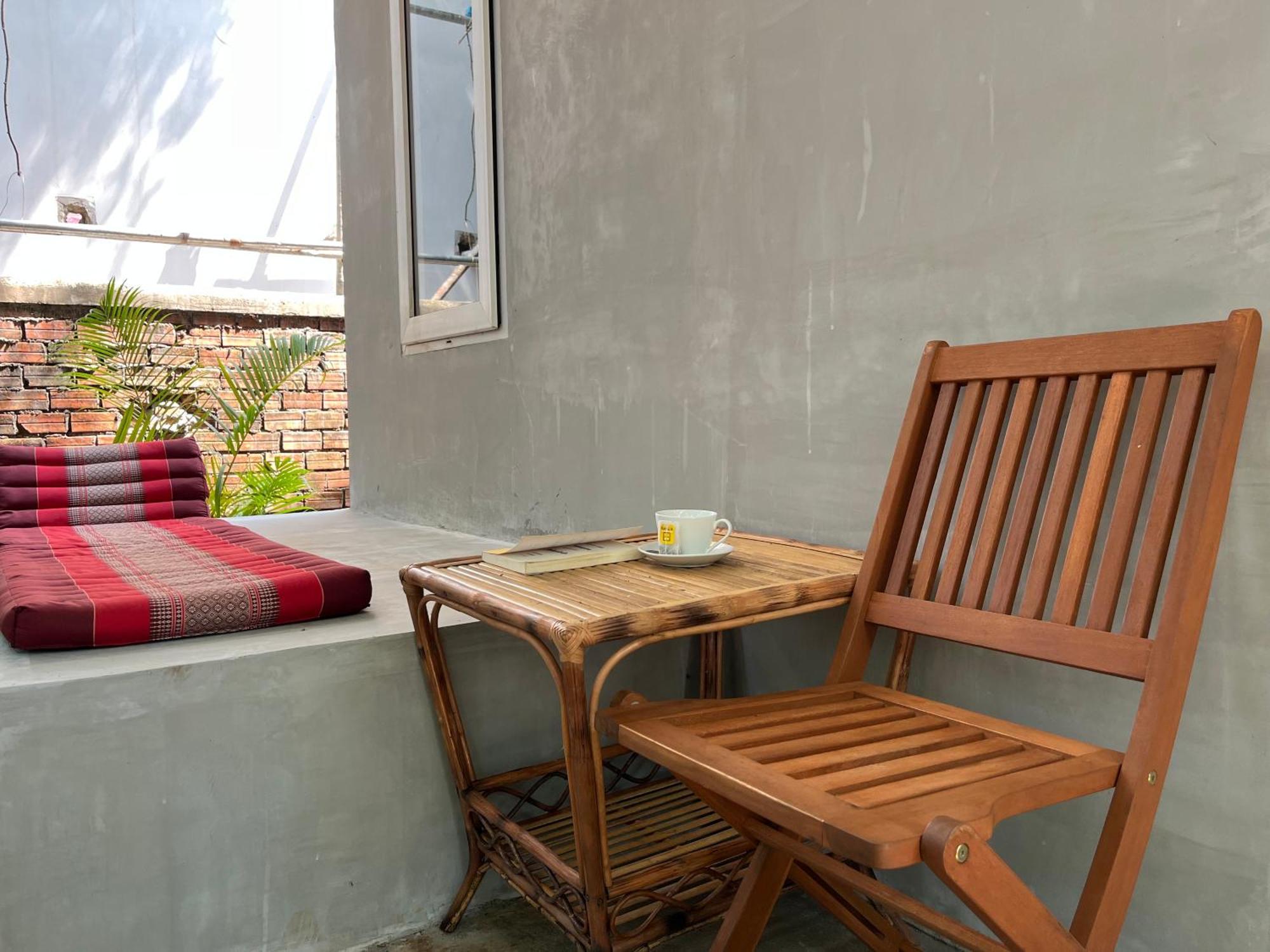 Banyan Tree Hostel Kampot Exterior photo